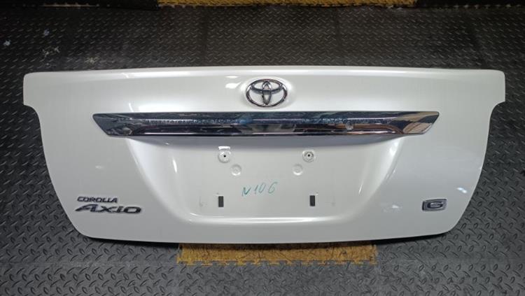 Крышка багажника Тойота Королла Аксио в Кизляре 106946