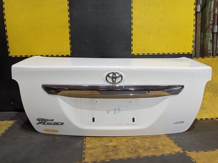 Крышка багажника Тойота Королла Аксио в Кизляре 108392