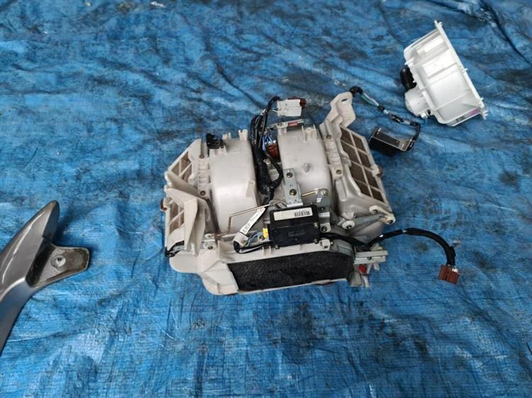 Мотор печки Хонда Легенд в Кизляре 206136