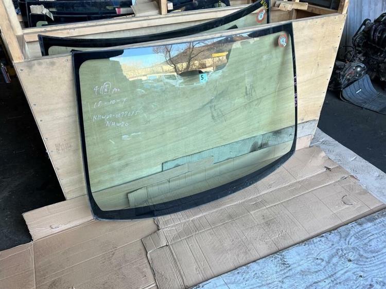 Лобовое стекло Тойота Приус в Кизляре 236521