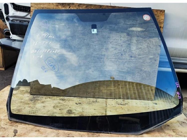 Лобовое стекло Хонда Фит в Кизляре 255791