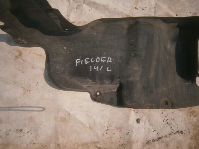 Подкрылок Тойота Королла Филдер в Кизляре 26428