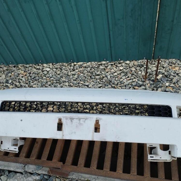Решетка радиатора Тойота ББ в Кизляре 87564